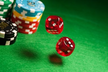 Live dealer baccarat table streaming on dolantogell mobile app